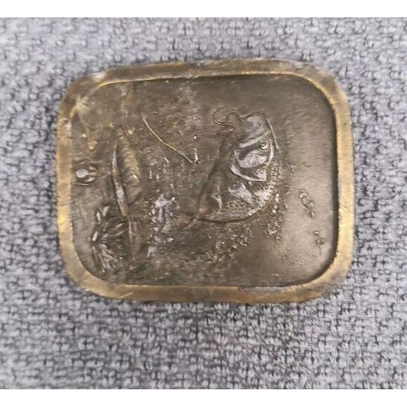 Vintage 1976 Largemouth Bass Brass Belt Buckle  by Indiana Metal Craft - Picture 4 of 8
